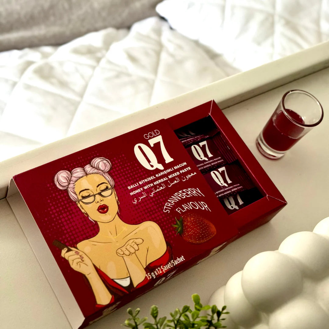 Q7 Gold Strawberry – опаковка с отворени сашета, натурален турски продукт